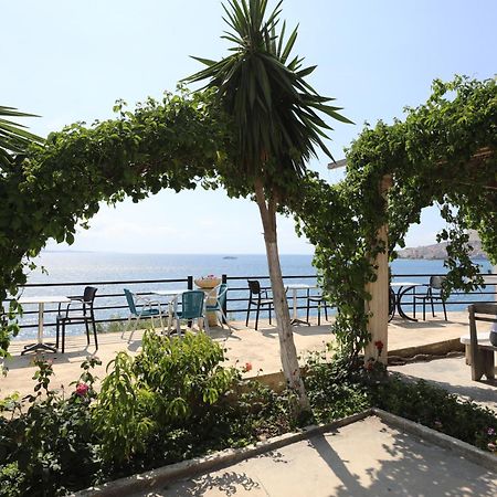 Apartments Romario Sarandë Buitenkant foto