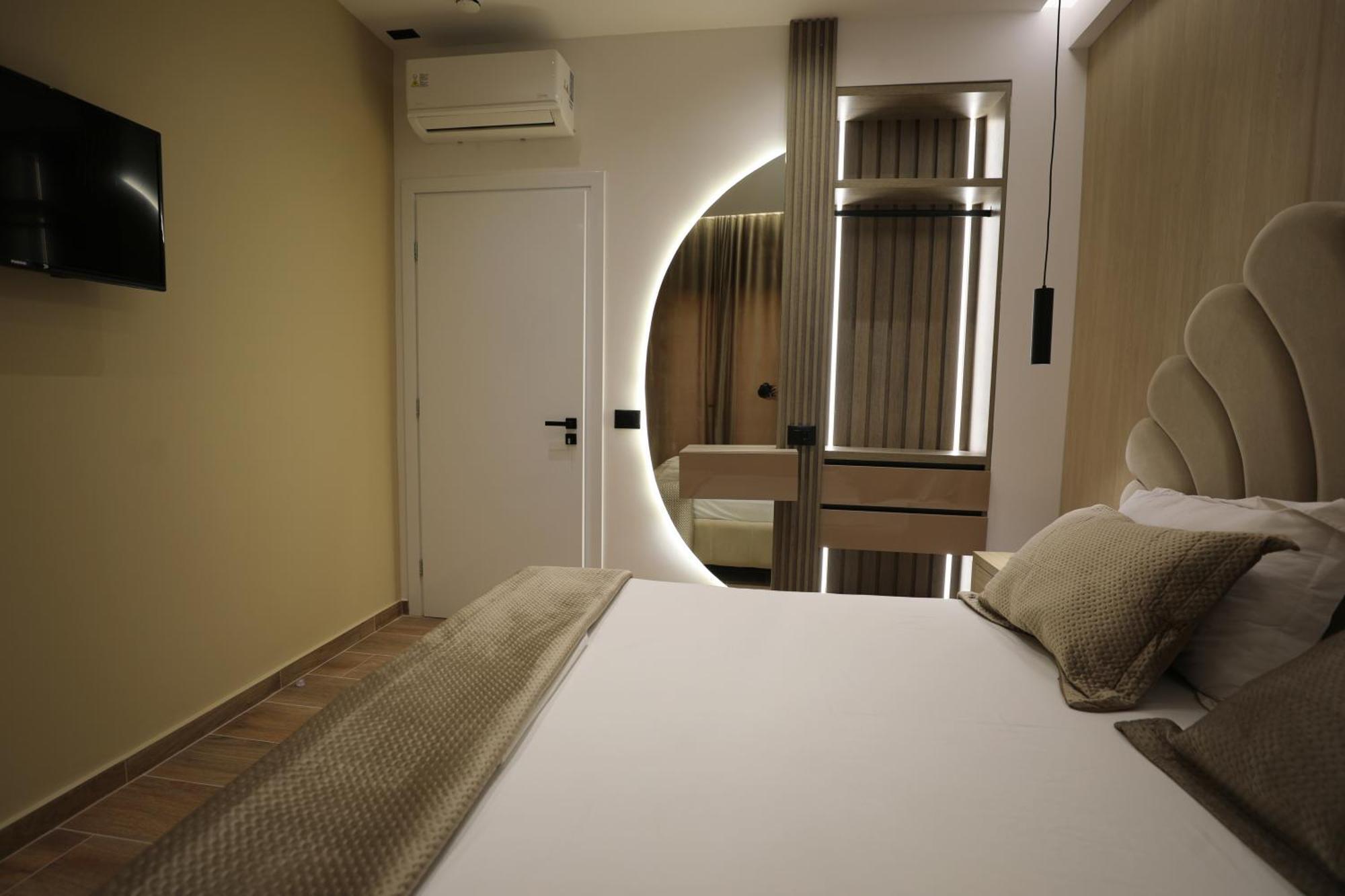 Apartments Romario Sarandë Buitenkant foto