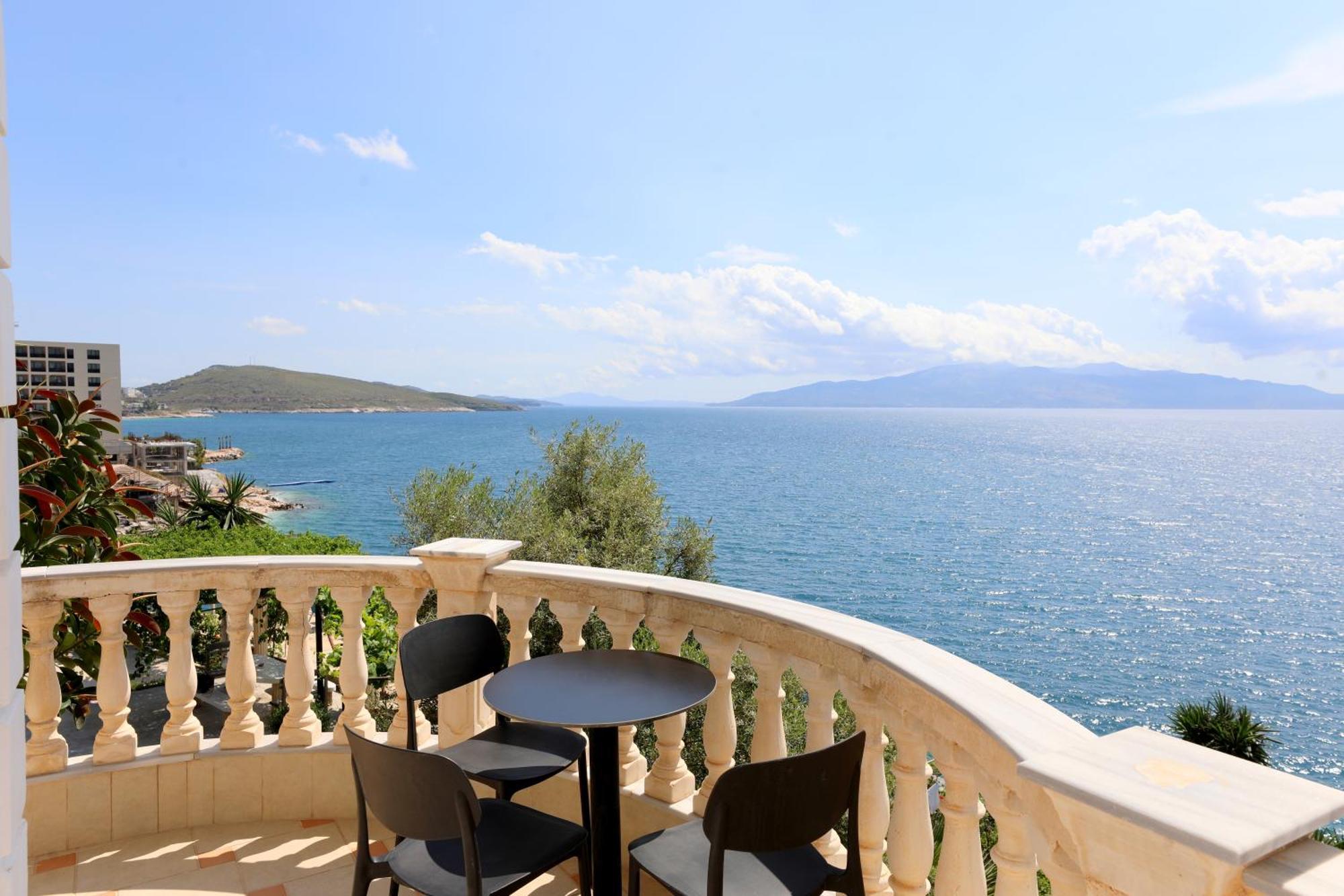 Apartments Romario Sarandë Buitenkant foto