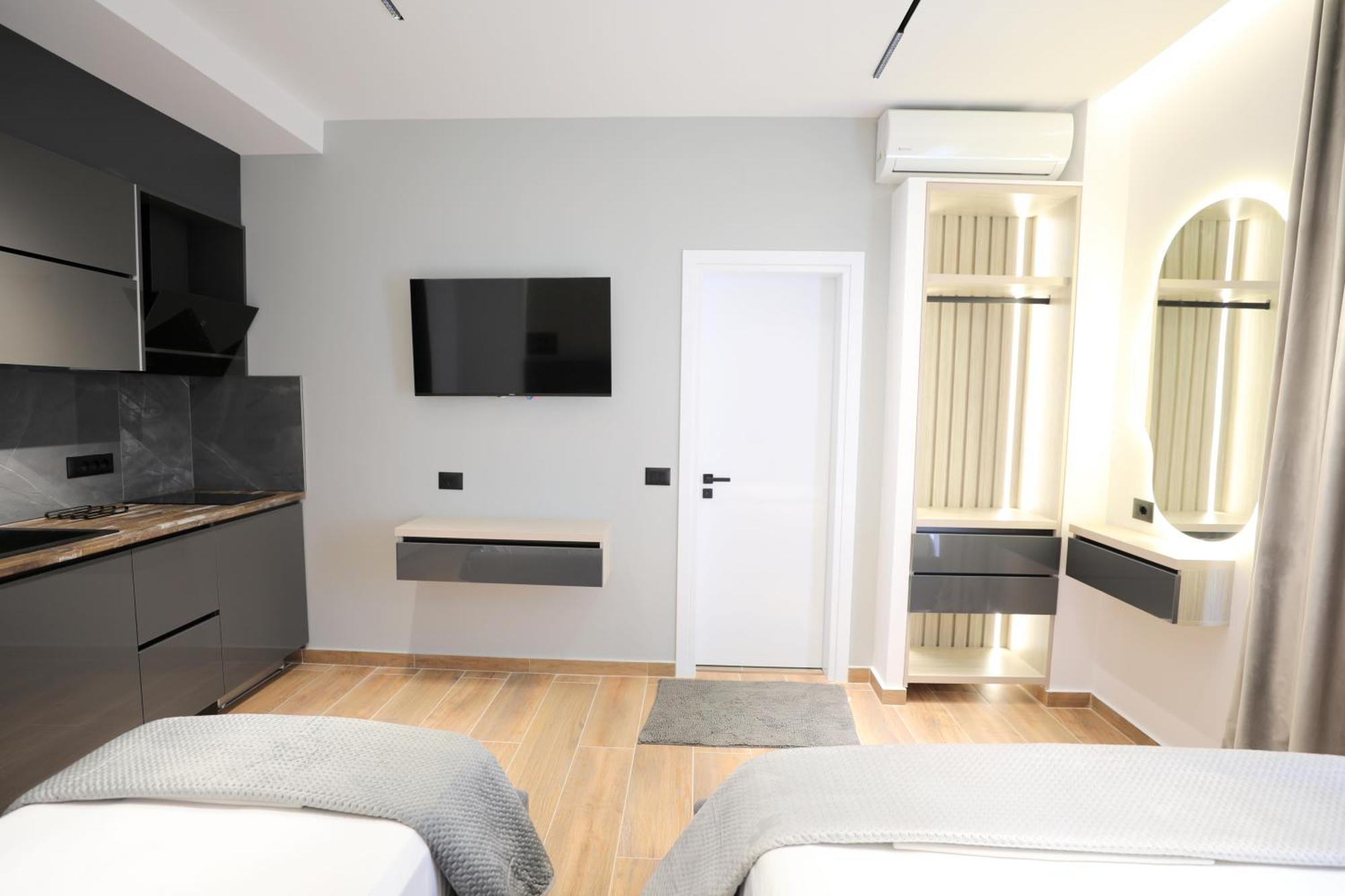 Apartments Romario Sarandë Buitenkant foto